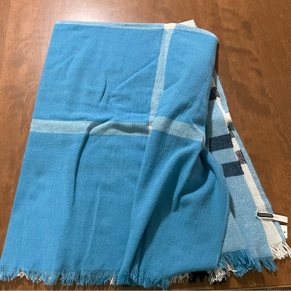 Talbots plaid scarf NWT - Picture 4 of 4